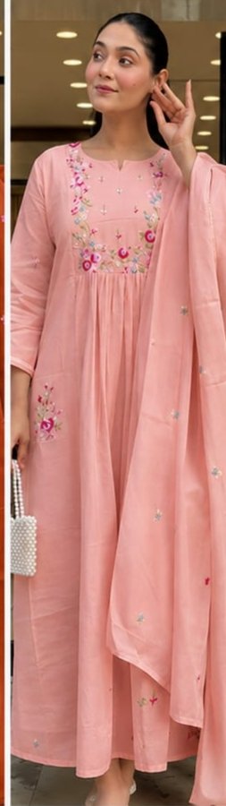 Mul Cotton Embroided Suit - Image 2